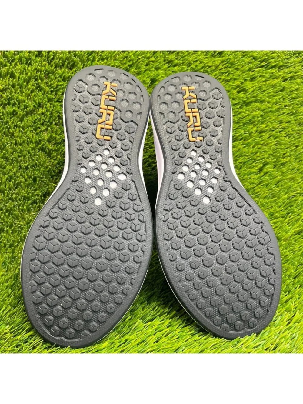 Kuru Atom Womens Size 6.5 Black White Athletic Walking Slip On Shoes Sneakers